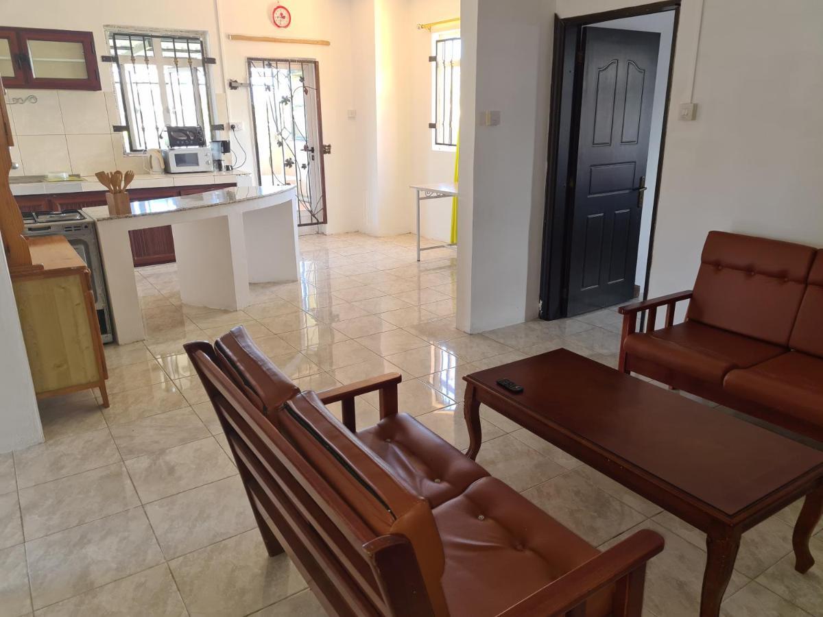 Oasis Tropical Aparthotel Pereybere Beach Bagian luar foto
