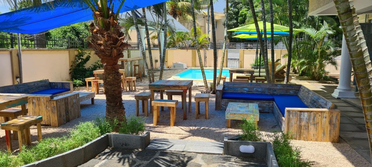 Oasis Tropical Aparthotel Pereybere Beach Bagian luar foto